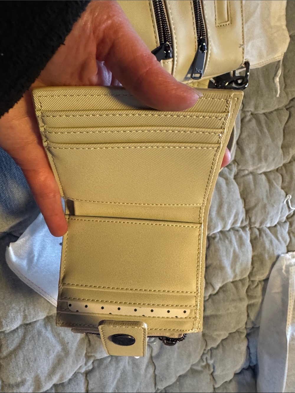 lug Quilted Crossbody Bag in Beige with Matching Cardholder - Picture 6 of 6